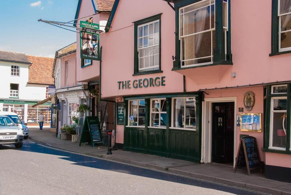 Meddlars A Historic Cottage On The Countryside Edge Of A Vibrant Market Town Hadleigh  Bagian luar foto
